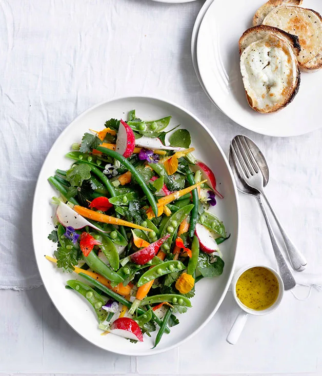 Grilled goat’s cheese with garden salad