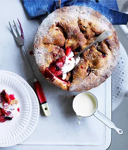 Apple and blackberry pandowdy