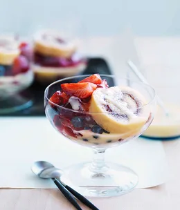 Neutral Bay berry trifle