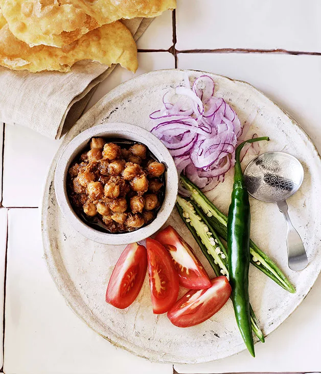 Spiced Indian chickpeas with bhatura bread (Chana masaledar)