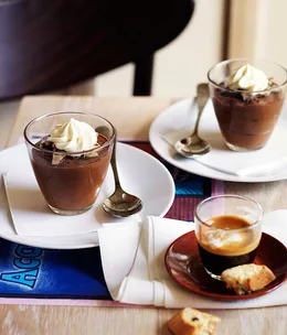 Chocolate mousse with cocoa nib brittle