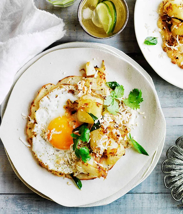 Fried egg dosa with potato curry