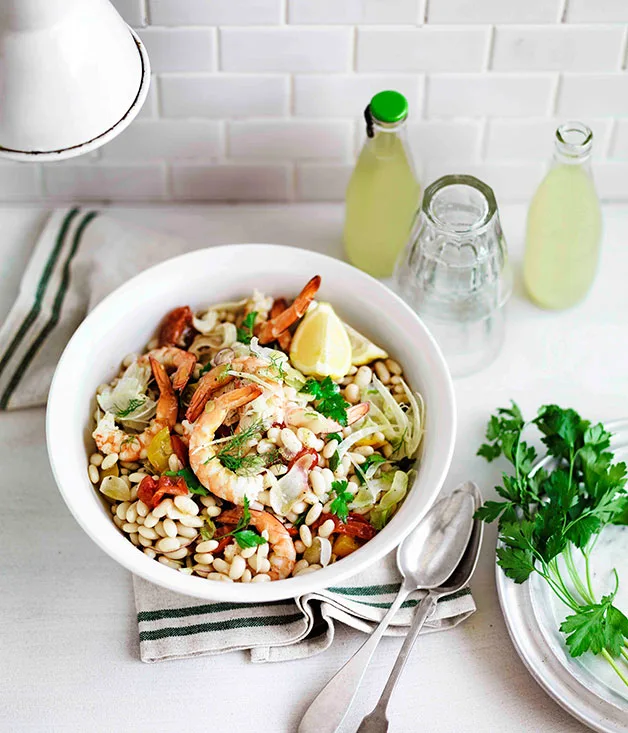 Prawn and white bean salad with tomato dressing