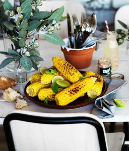 Grilled corn with chilli salt