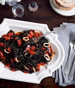 Tagliolini al nero di seppia con calamari (Squid-ink tagliolini with calamari)