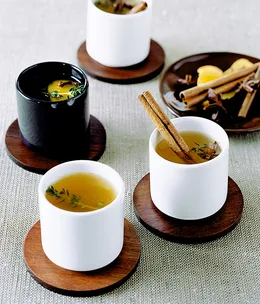 Mulled white wine