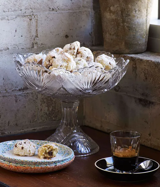 Sour cherry amaretti