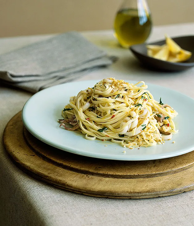 Taglierini with squid, garlic and chilli
