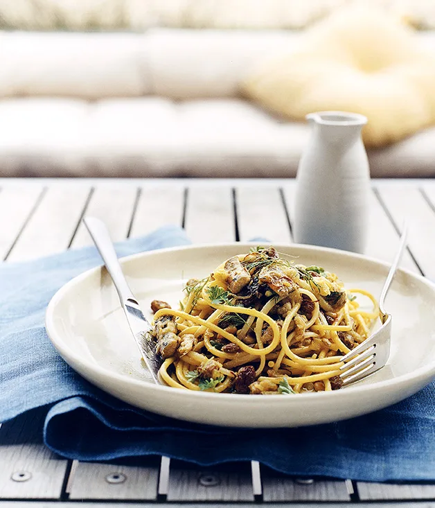 Spaghettini with sardines, fennel and breadcrumbs