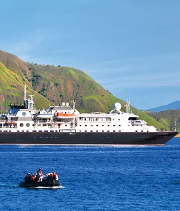 Silversea on expedition