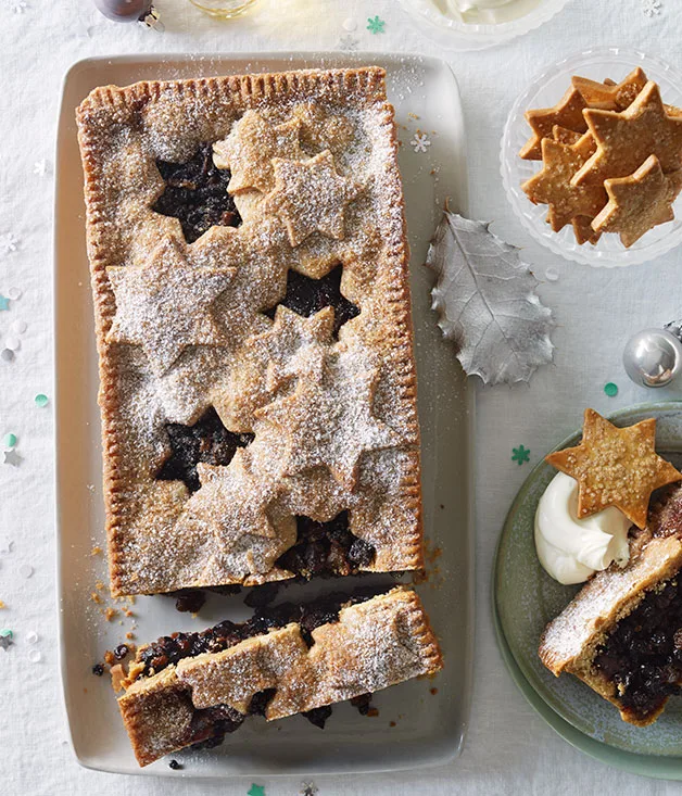 Sour cherry and chocolate fruit mince tart