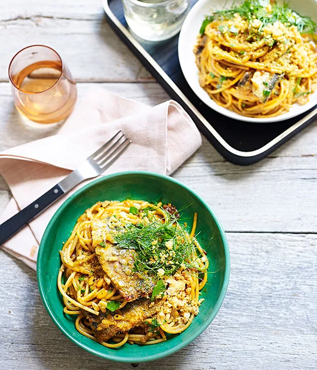 Spaghetti with sardines, fennel and raisins