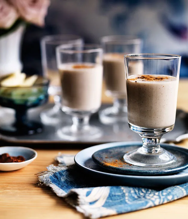 Coconut, banana and cinnamon crush