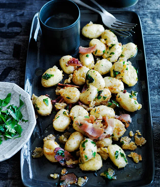 Potato dumplings with crisp breadcrumbs and speck