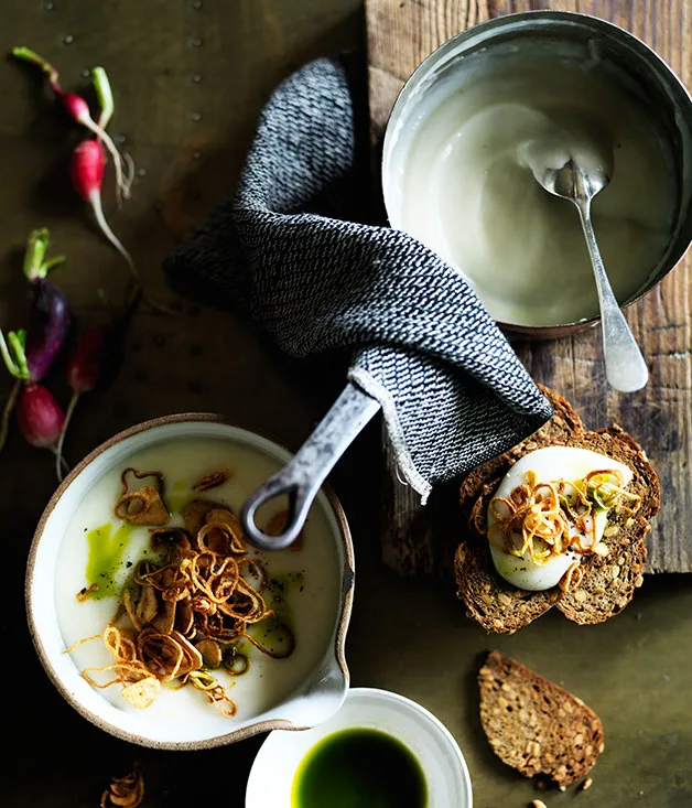 Pomme purée with fried shallots and garlic, and parsley oil on toasted rye