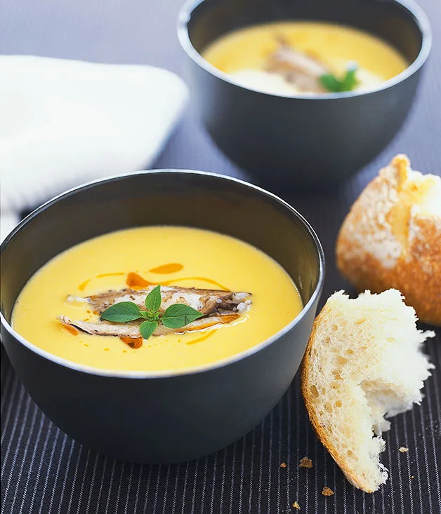 Crab and sweetcorn soup