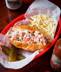 What makes the perfect lobster roll?