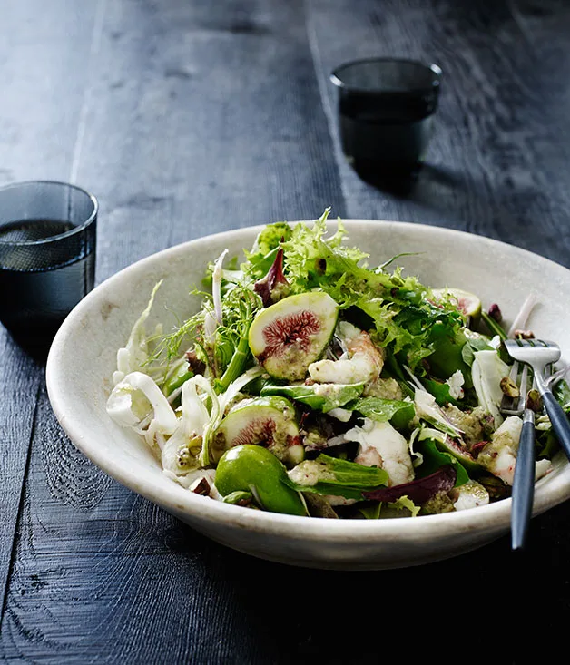 Salad of figs, scampi arrosto and salsa delicata