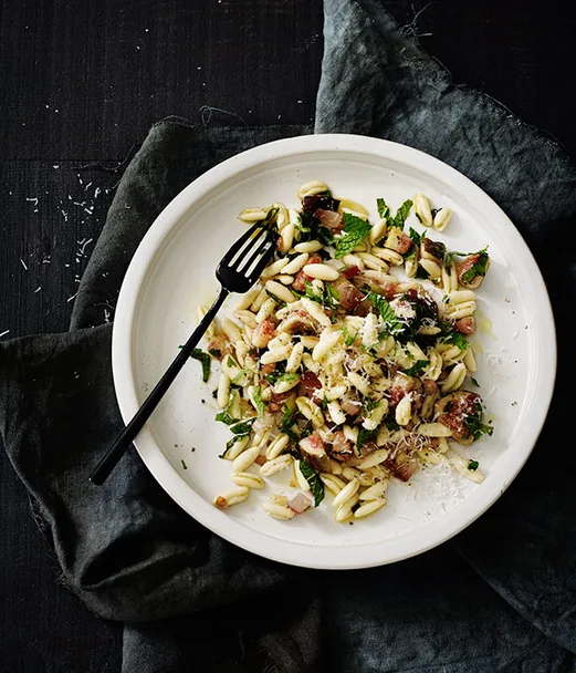 Cavatelli with pancetta, mint, figs and pecorino