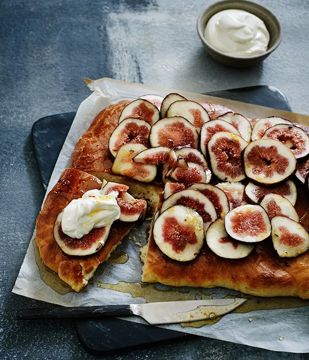 Caramelised fig brioche with lavender honey