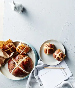 Hot cross buns