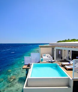 Hot 100 2015 – Travel