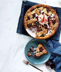 Rhubarb and strawberry lattice pie