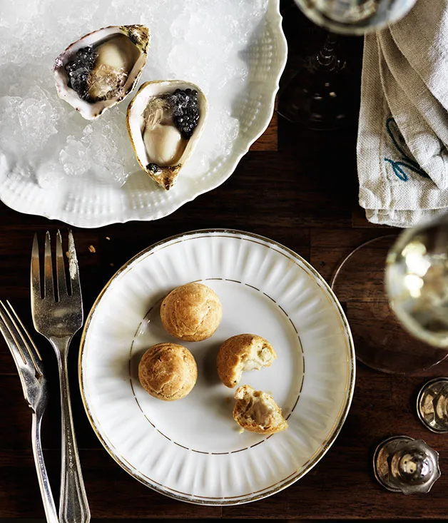 Gougères with Jerusalem artichoke purée