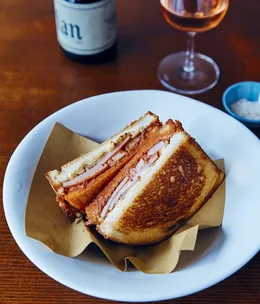 Toasted sandwiches as bar snacks