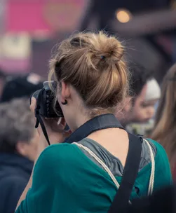 How does a travel editor travel?