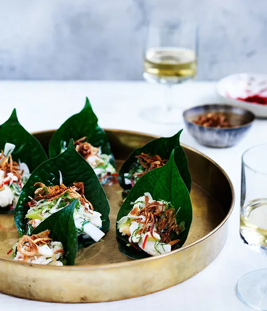 Coconut crab and green mango salad