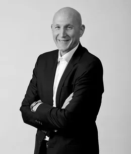 Expert air travel tips with Michael Issenberg