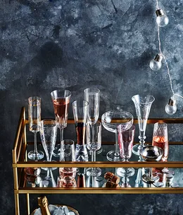 Flutes & saucers