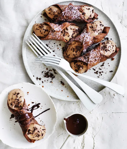 Chocolate cannoli