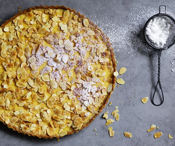 Lemon-buttermilk tart