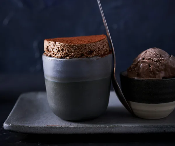Chocolate souffl&eacute;s recipe