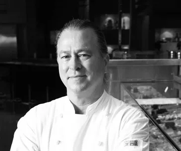 Neil Perry is reopening his first restaurant, Blue Water Grill, for a week-long pop-up in Sydney