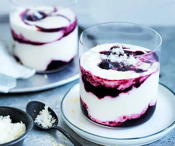 Blueberry and lemon yoghurt fool