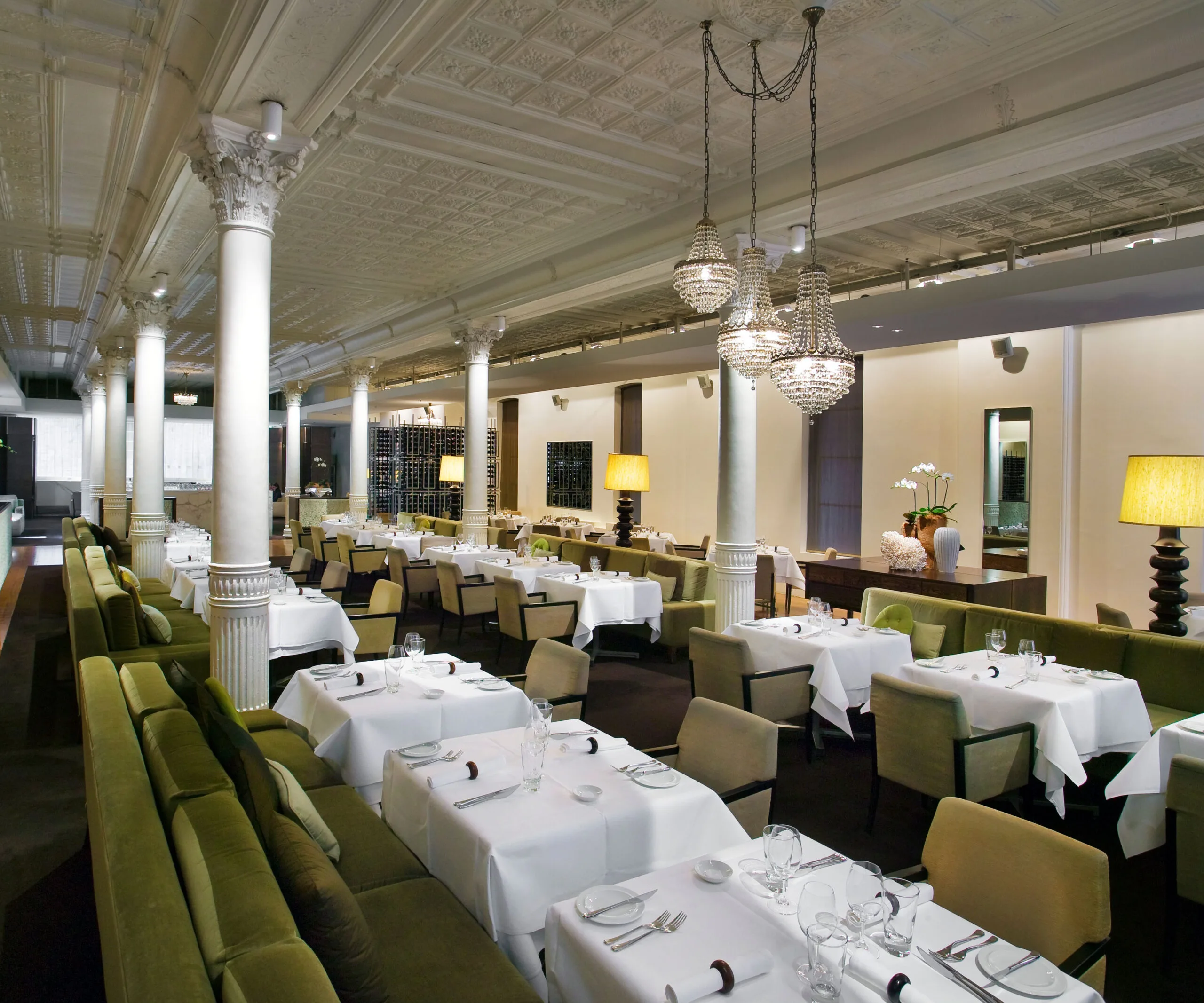 The dining room at Est