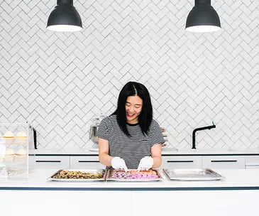 Jen Lo at Bakedown Cakery