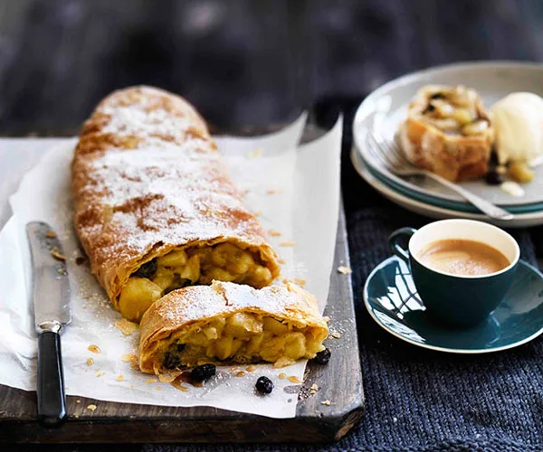 Apple strudel