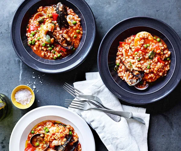 Orzo alla marinara (seafood and barley stew)