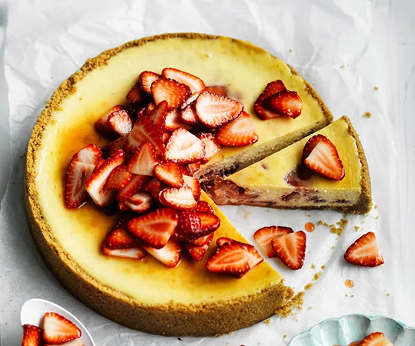 Curtis Stone’s strawberry and almond cheesecake