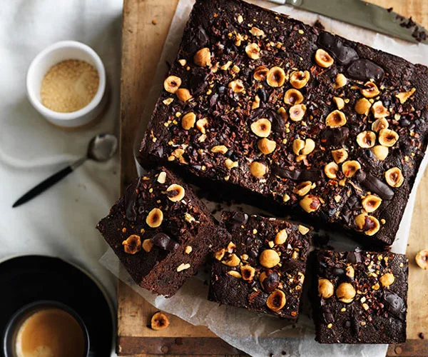 Spiced hazelnut-cacao brownie