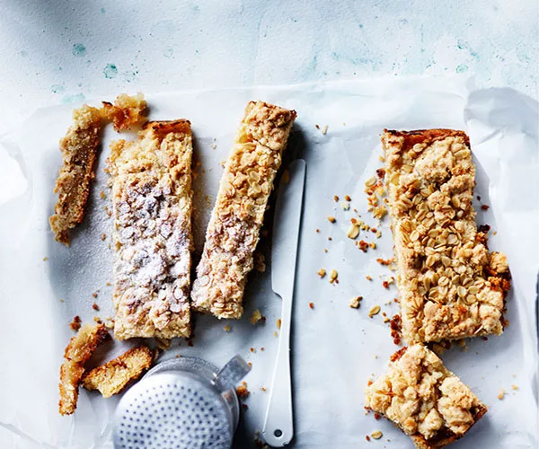 Pear crumble slice