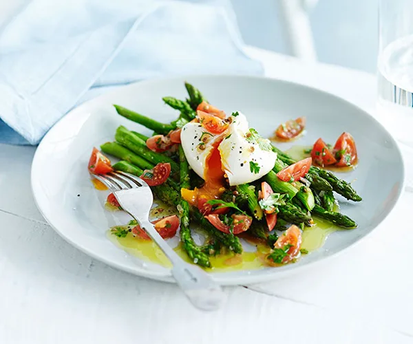 Roast asparagus with poached egg and sauce vierge