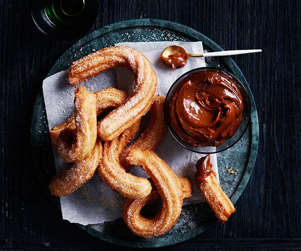 Churros with dulce de leche