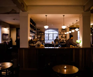 Bar Rochford, Canberra