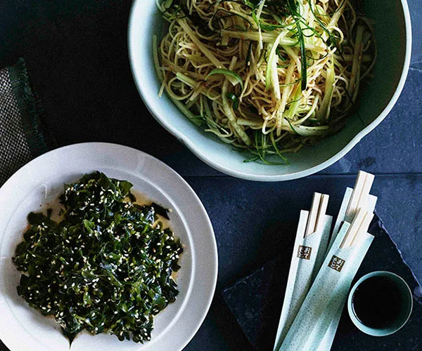 Wakame seaweed salad