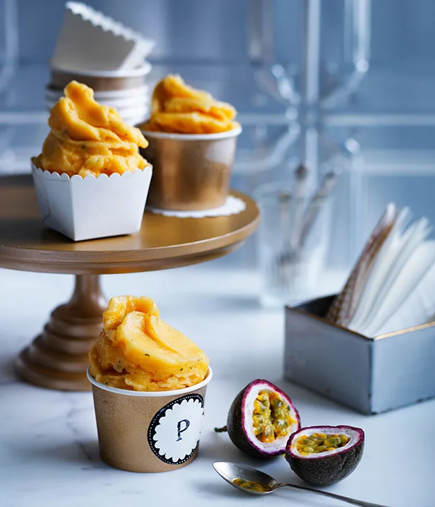 Passionfruit-mint sorbetto